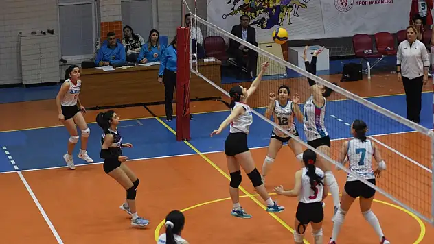 Kayseri Voleybol Kulübü – Aksaray Kuzeyboru: 3-1