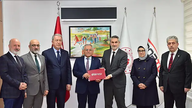Kayseri'ye spor yatırımları için Spor Toto ile protokol