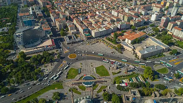 Kayseri'de 8 siyasi parti büyükşehir için adayını açıkladı