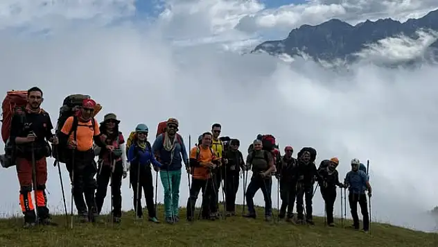 Kayserili Dağcılar Kazbek Dağı zirvesine ulaştı