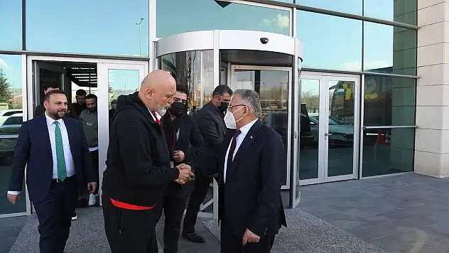 KAYSERİSPOR'A MORAL ZİYARETİ
