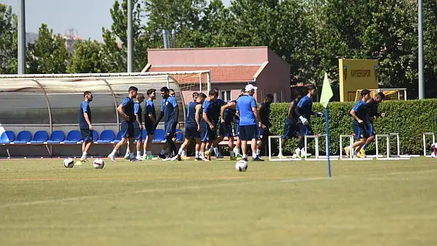 Kayserispor alt yapısında yaprak kıpırdamıyor