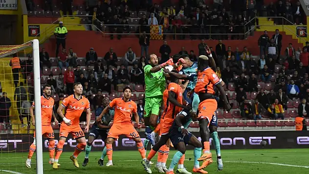 Kayserispor - Başakşehir golsüz berabere kaldı