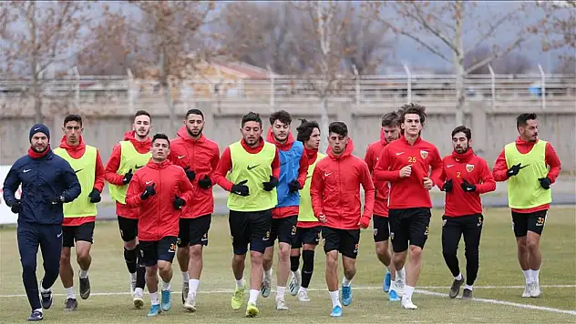 Kayserispor çalışmalara döndü