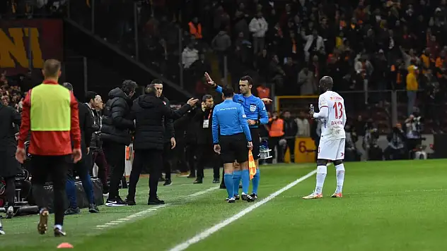 Kayserispor – Fatih Karagümrük maçını Atilla Karaoğlan yönetecek