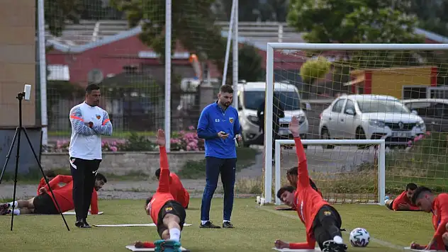 Kayserispor sezonun ilk antrenmanını gerçekleştirdi