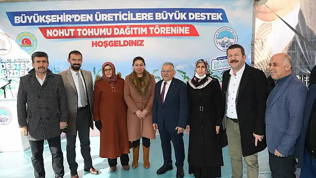 Kayserispor'u ziyaret ederek, başarılar diledi
