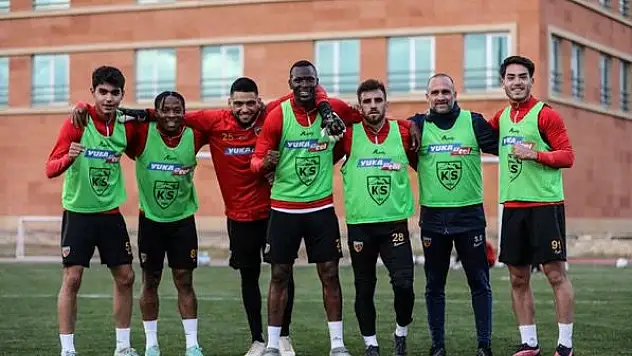 Kayserispor'da 4 günlük izin bitti
