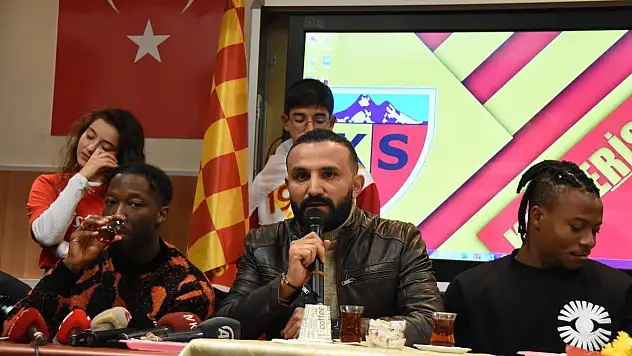 Kayserisporlu Carlos Mane ve Uzodimma öğrencilerle buluştu