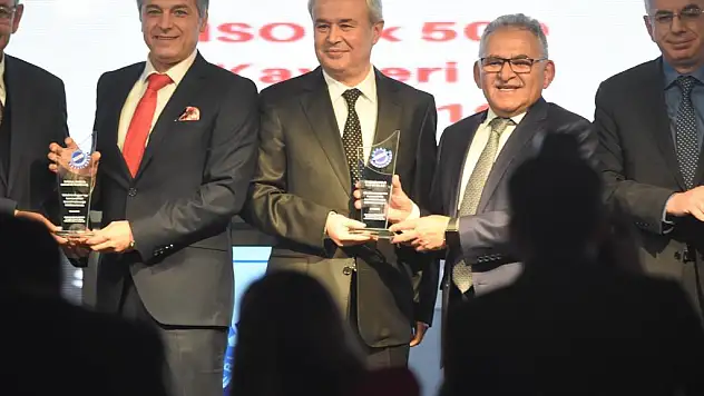 KAYSO Sanayi Gecesi'nde başarılı firmalar ödüllendirildi