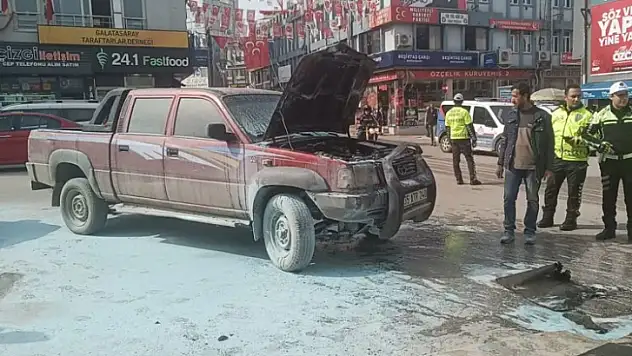 Keşan çarşıda araç yangını