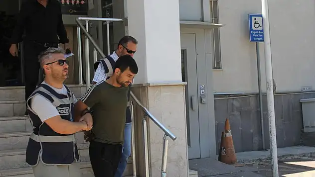 Kesinleşmiş hapis cezası bulunan 2 kişi yakalandı