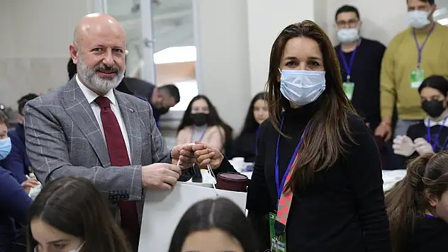 KOCASİNAN  AKADEMİ'YE HAYRAN KALDI