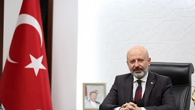 KOCASİNAN BELEDİYESİ'NDEN VATANDAŞLARA SICAK ÇORBA İKRAMI