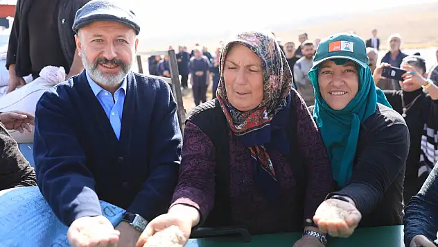 KOCASİNAN BELEDİYESİ, TARIMSAL KALKINMAYA DESTEK OLUYOR