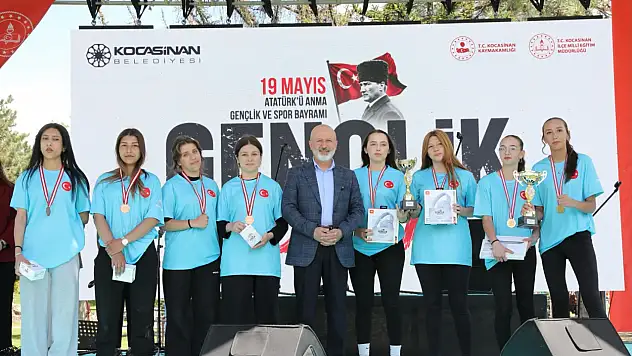 Kocasinan'da Gençlik Şöleni Coşkusu