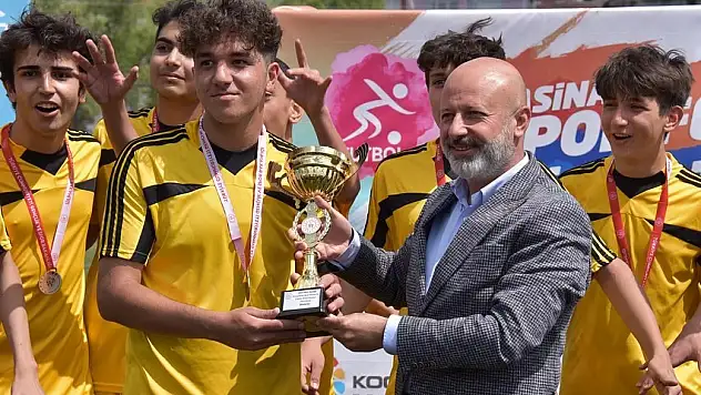 KOCASİNAN'DA LİSELER ARASI SPOR FESTİVALİ