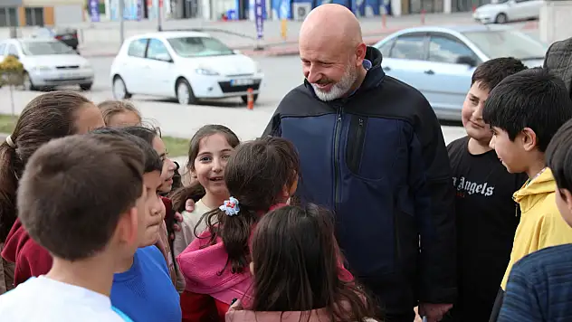 Kocasinan'da Parklar Kış Bakımıyla Yenileniyor