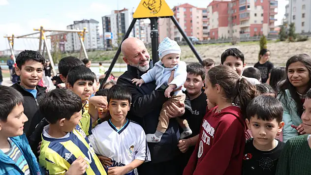 Kocasinan'da Parklarda Toprakla Buluşma Alanları Artıyor
