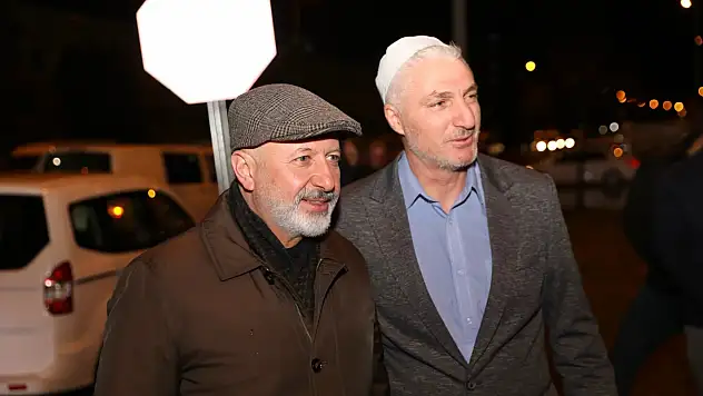 Kocasinan'da Teravih Sonrası Lokma İkramı