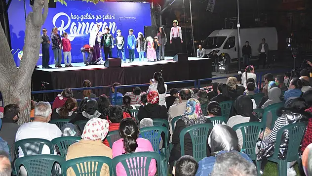 KOCASİNAN  ESKİ RAMAZANLAR TADINDA BİR AKŞAM YAŞATIYOR