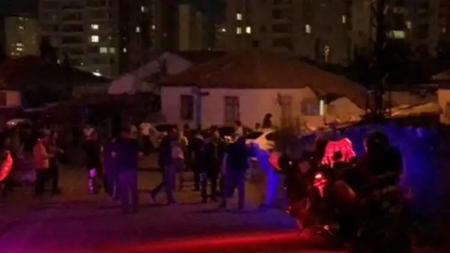 Komşularının evini kurşunladılar