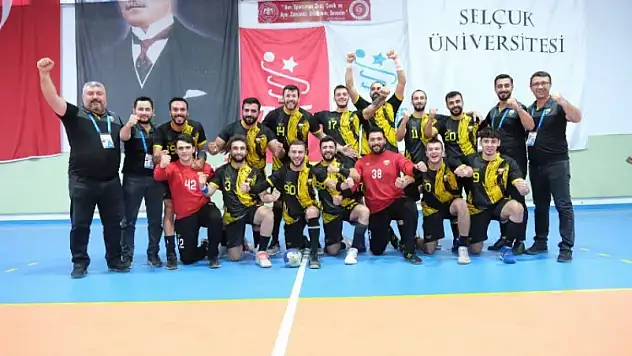 Konya Büyükşehir Belediyespor hentbolda Play-off'a kaldı