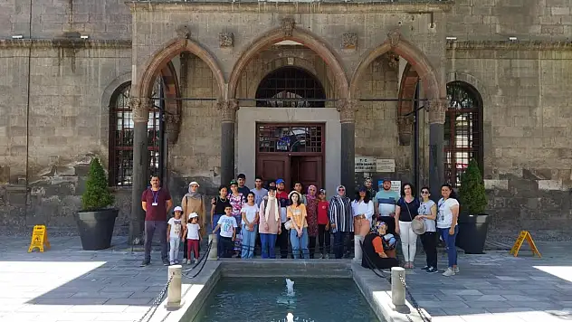 KORAMAZ VE KÜLTEPE KANİŞ KARUM'A HAYRAN KALDILAR