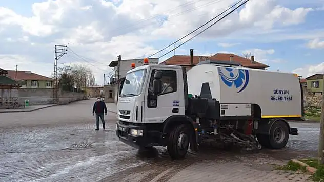 Köyler Dezenfekte ediliyor