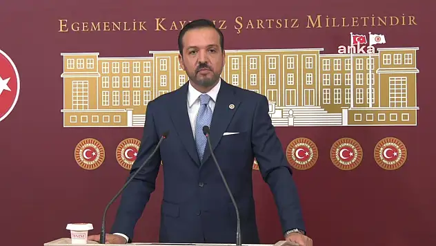 Kürşad Zorlu AK Parti'ye katıldı