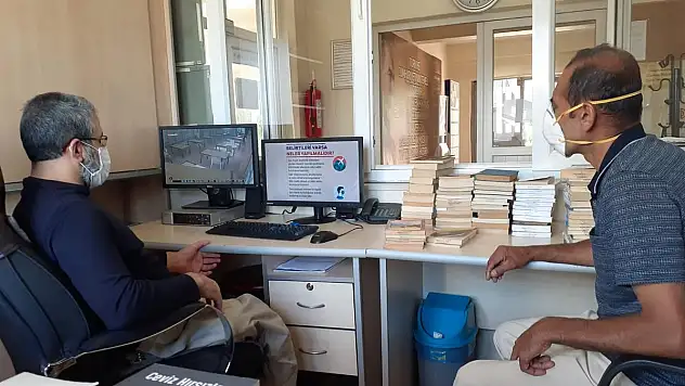 Kütüphane çalışanlarına kontrollü sosyal  hayat eğitimi