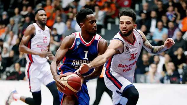 Ligde 9. Haftanın Kapanış Maçını Anadolu Efes Kazandı