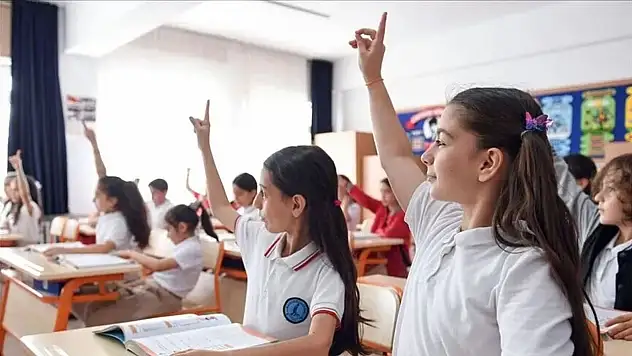 Liselerde eğitim süresi kısalıyor mu? 3 model masada