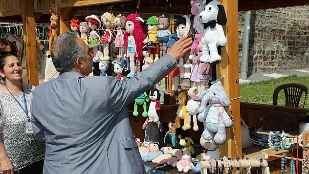 'MAHARETLİ ELLER' BİRİNCİ YILINI KUTLAYACAK