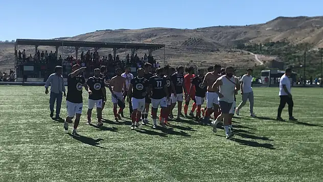 Makfitspor Süper Amatör Küme'ye yükseldi.