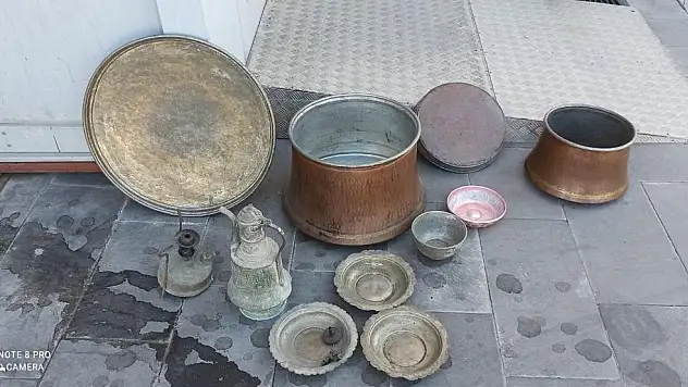 Mala zarar verme suçundan 2 şüpheli yakalandı