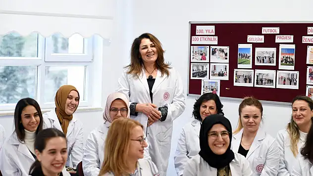 MEB'e 15 bin yeni öğretmen katılıyor