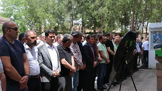 Mehmet Metin Özen son yolculuğuna uğurlandı
