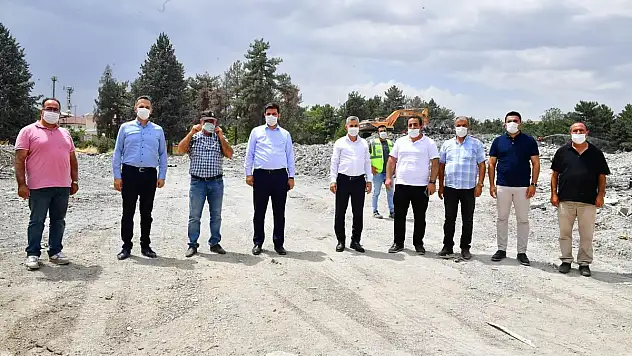 MEHMETÇİK'TEN ENGELLİ GENCE AKÜLÜ ARAÇ DESTEĞİ