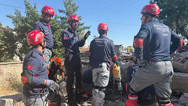 Melikgazi arama kurtarma ekibi