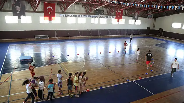 'Melikgazi Belediyesi  yaz okulu kayıtları devam ediyor'