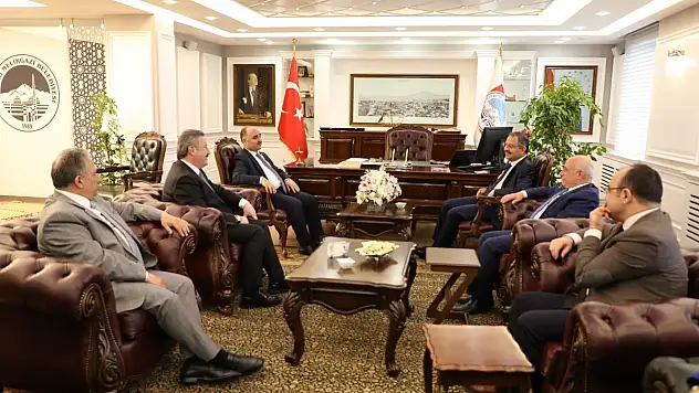'Melikgazi Belediyesine her gelişimde duygulanırım'