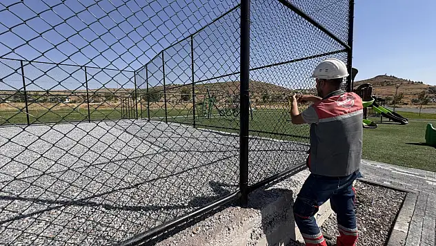 Melikgazi'de 3 Yeni Futbol sahası gençlerle buluşuyor