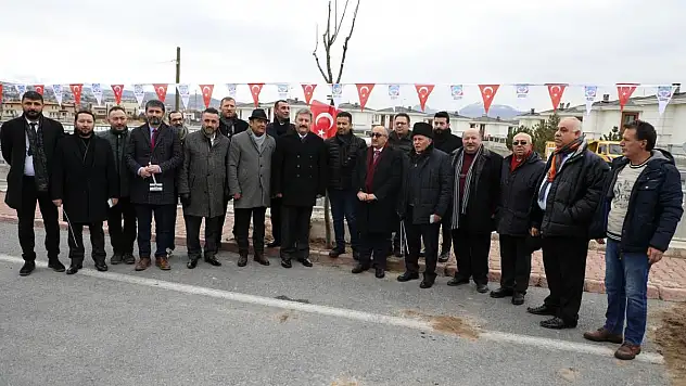 Melikgazi'de Gazetecilere Özel Ağaç Dikimi