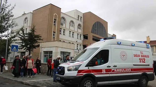 Melikgazi'de ortaokulda izdiham: 15 öğrenci yaralandı