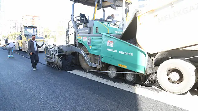Melikgazi'de Yol Yapım ve Asfalt çalışmaları sürüyor