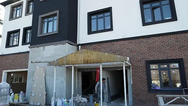 MELİKGAZİ'DEN ÇOK AMAÇLI SOSYAL TESİS