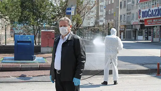 MELİKGAZİLİLER CADDE VE SOKAKLARI DEZENFEKTE EDİLDİ