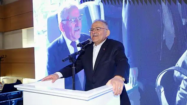 Memduh Büyükkılıç Gençlerle İftarda Buluştu
