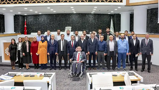 'MERAM, TÜM KALBİ VE DESTEĞİYLE MEHMETÇİĞİN YANINDADIR'